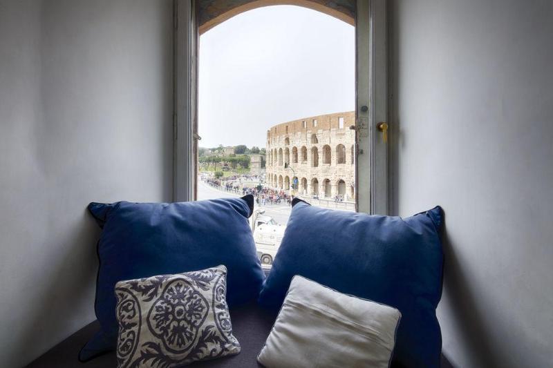 Ht N°9 Colosseo Rome Extérieur photo