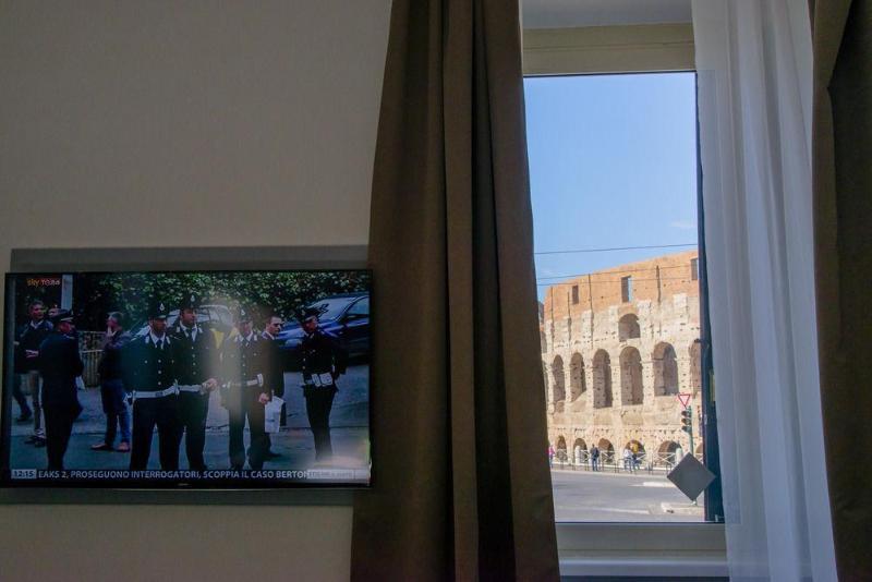 Ht N°9 Colosseo Rome Extérieur photo